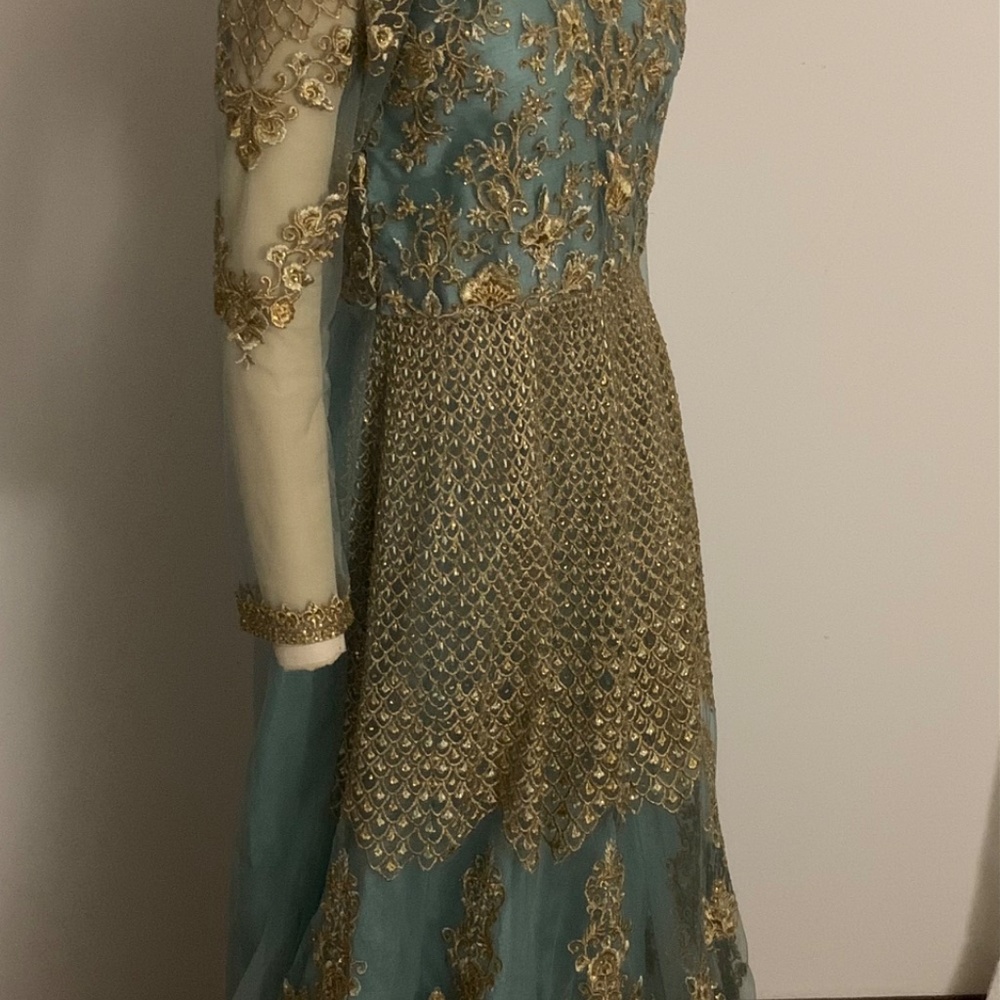 Blue Salwaar Kameez - Picture 2 of 7